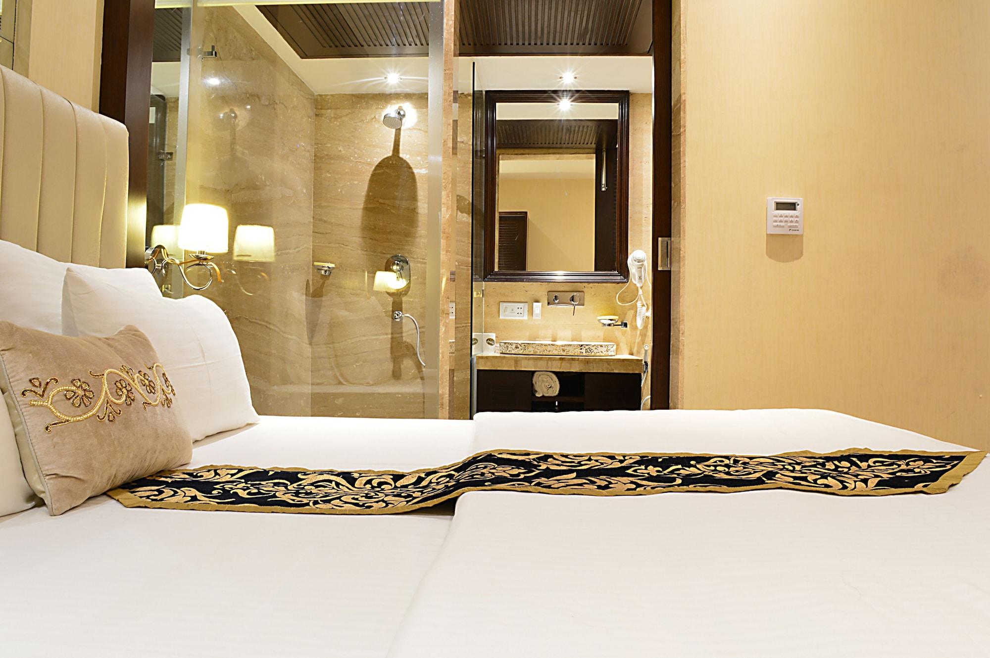 Hotel Emperor Palms New Delhi Bagian luar foto