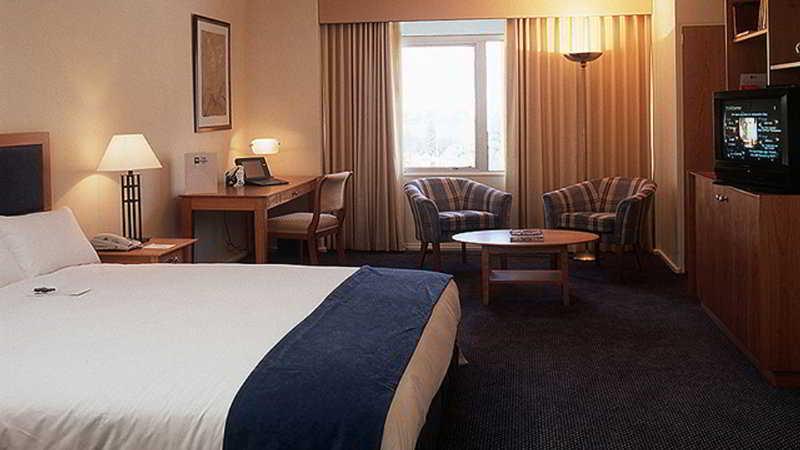 Hotel Emperor Palms New Delhi Bagian luar foto