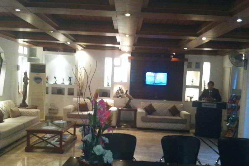 Hotel Emperor Palms New Delhi Bagian luar foto